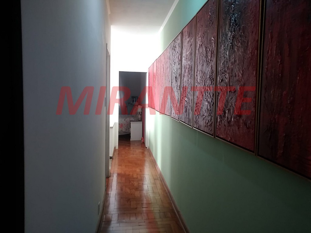 Sobrado de 150m² com 3 quartos em Água Fria