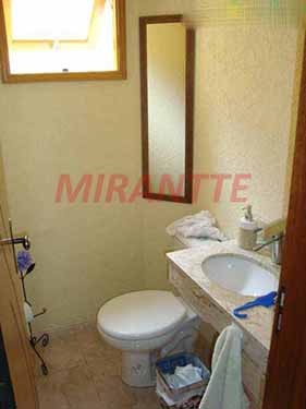 Sobrado de 136m² com 3 quartos em Vila Galvão