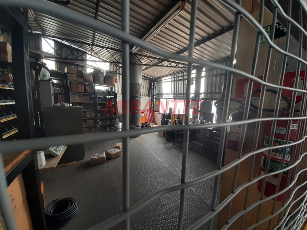 Galpao de 330m² em Limão