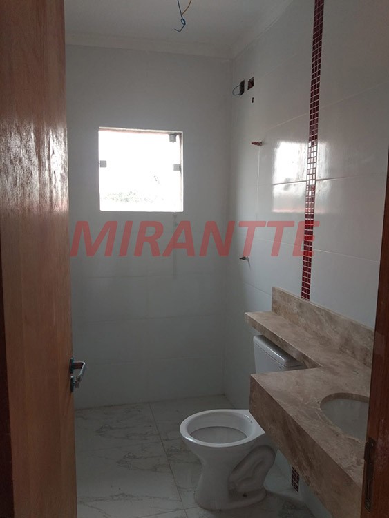 Sobrado de 182m² com 3 quartos em Jardim Virginia Bianca
