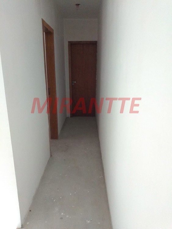 Sobrado de 182m² com 3 quartos em Jardim Virginia Bianca
