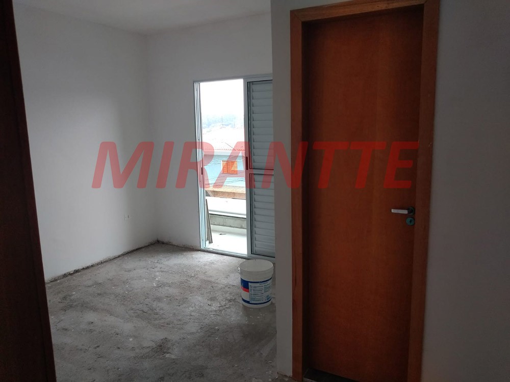 Sobrado de 182m² com 3 quartos em Jardim Virginia Bianca
