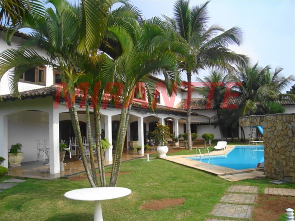 Sobrado de 1200m² com 5 quartos em Acapulco