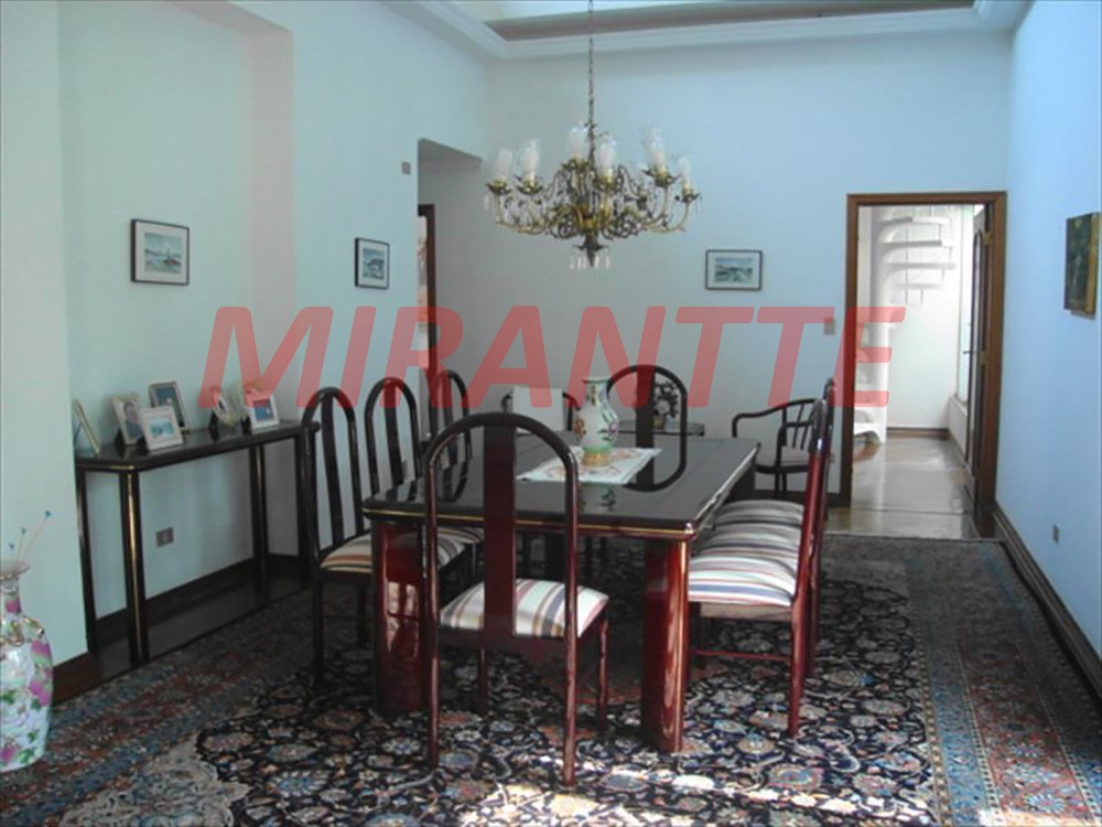 Sobrado de 1200m² com 5 quartos em Acapulco