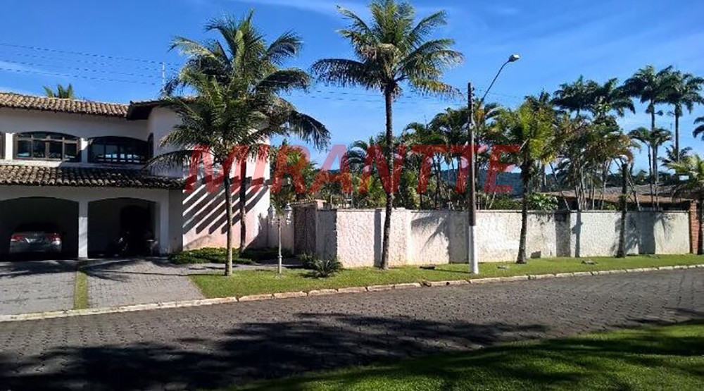 Sobrado de 1200m² com 5 quartos em Acapulco