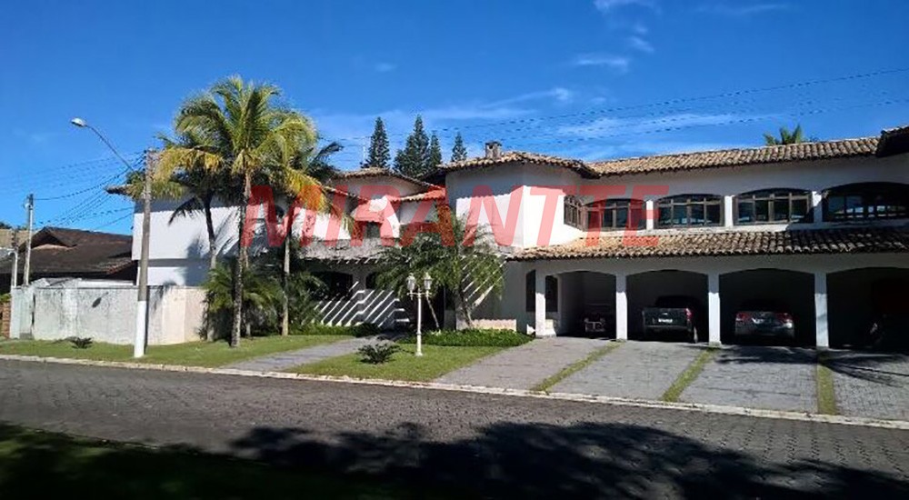Sobrado de 1200m² com 5 quartos em Acapulco