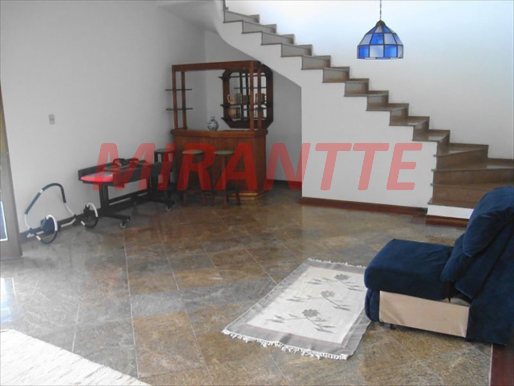 Sobrado de 1200m² com 5 quartos em Acapulco