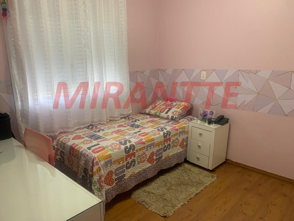 Apartamento de 150m² com 3 quartos em Água Fria
