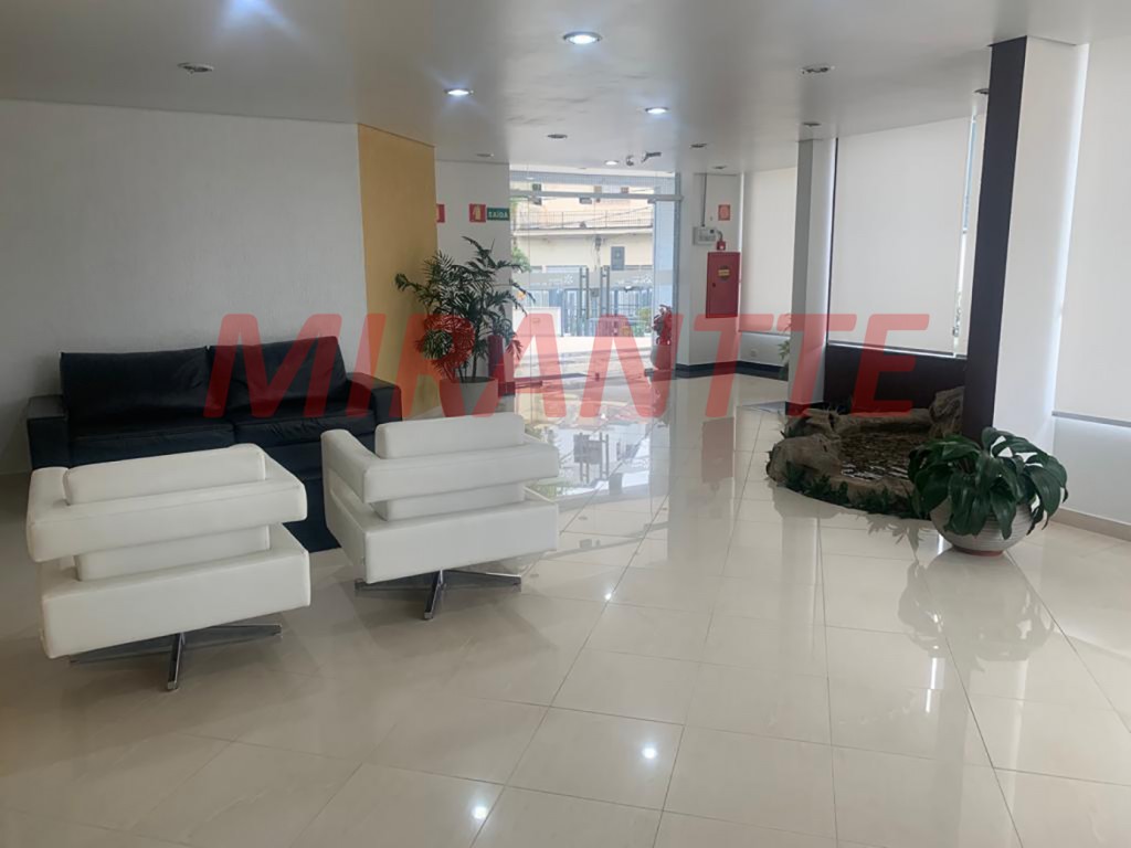 Apartamento de 150m² com 3 quartos em Água Fria
