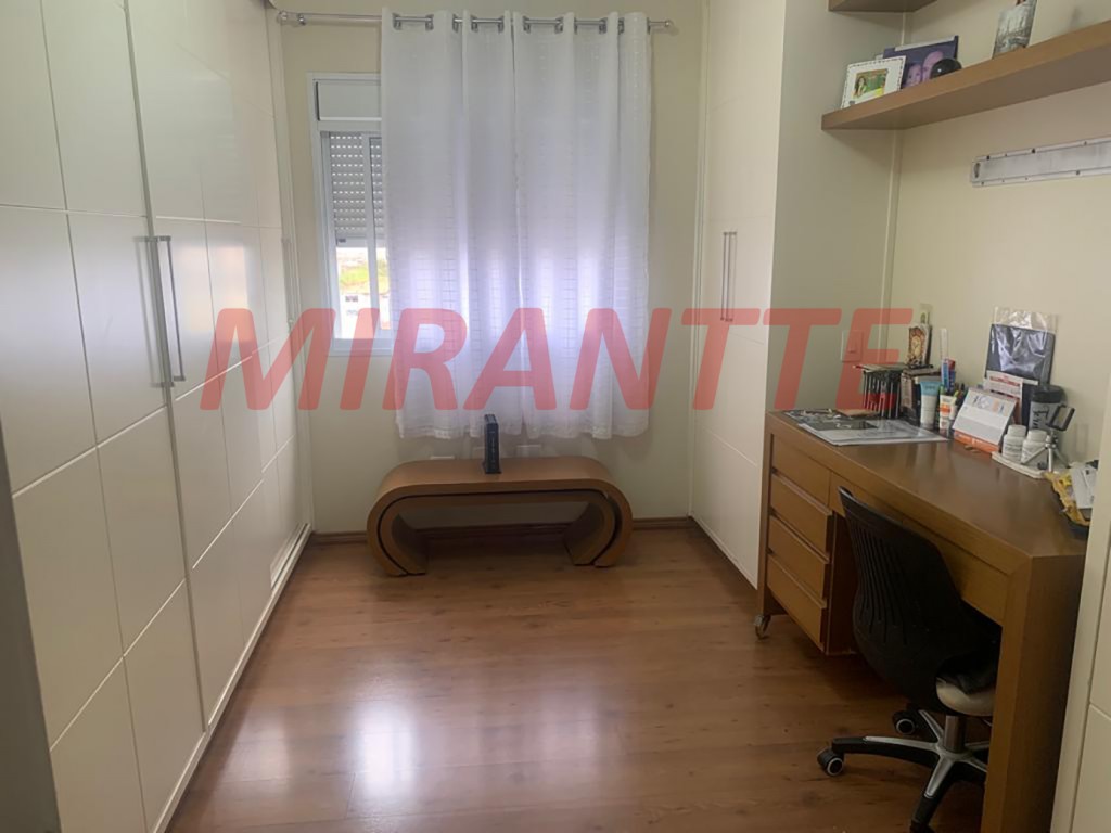 Apartamento de 150m² com 3 quartos em Água Fria