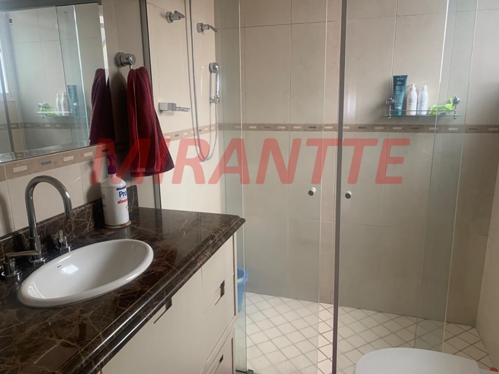 Apartamento de 150m² com 3 quartos em Água Fria