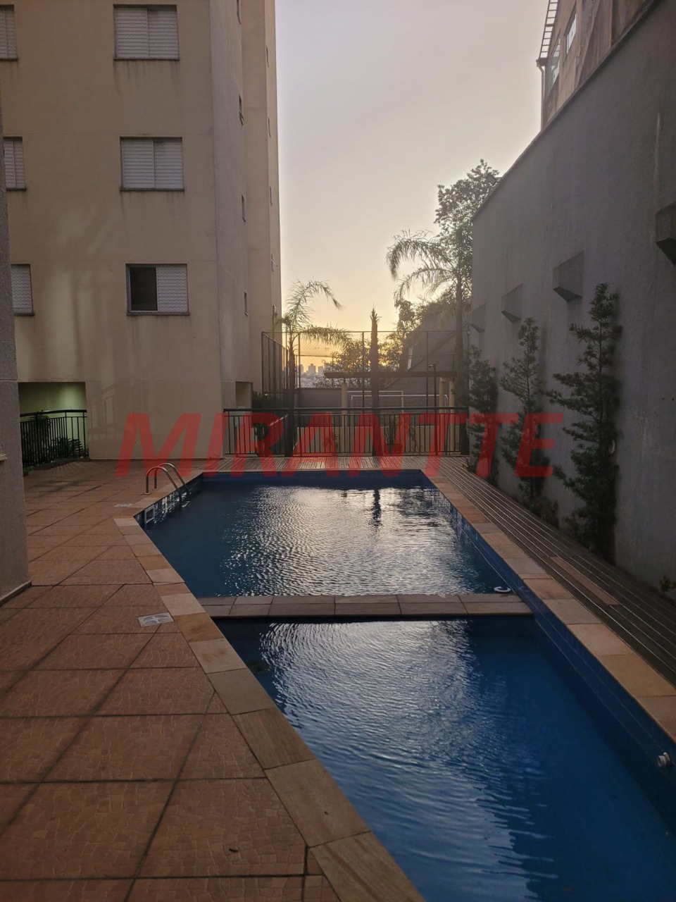 Apartamento de 58m² com 2 quartos em Parada Inglesa