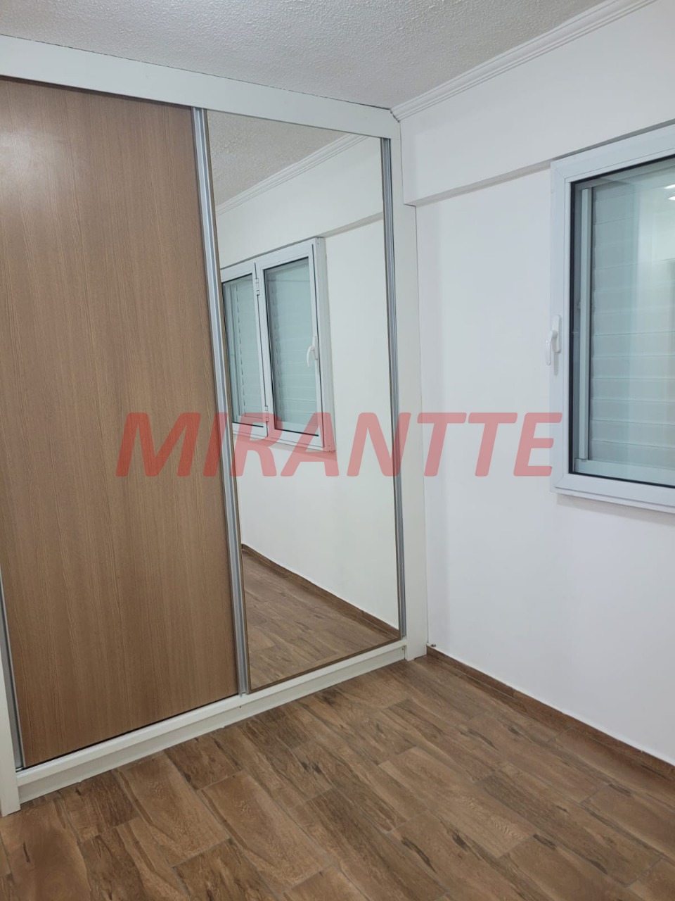 Apartamento de 58m² com 2 quartos em Parada Inglesa