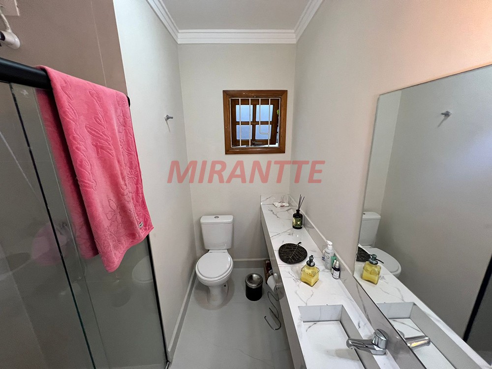 Sobrado de 196m² com 3 quartos em Parque Mandaqui