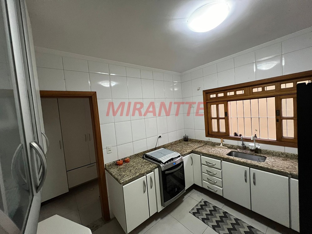 Sobrado de 196m² com 3 quartos em Parque Mandaqui