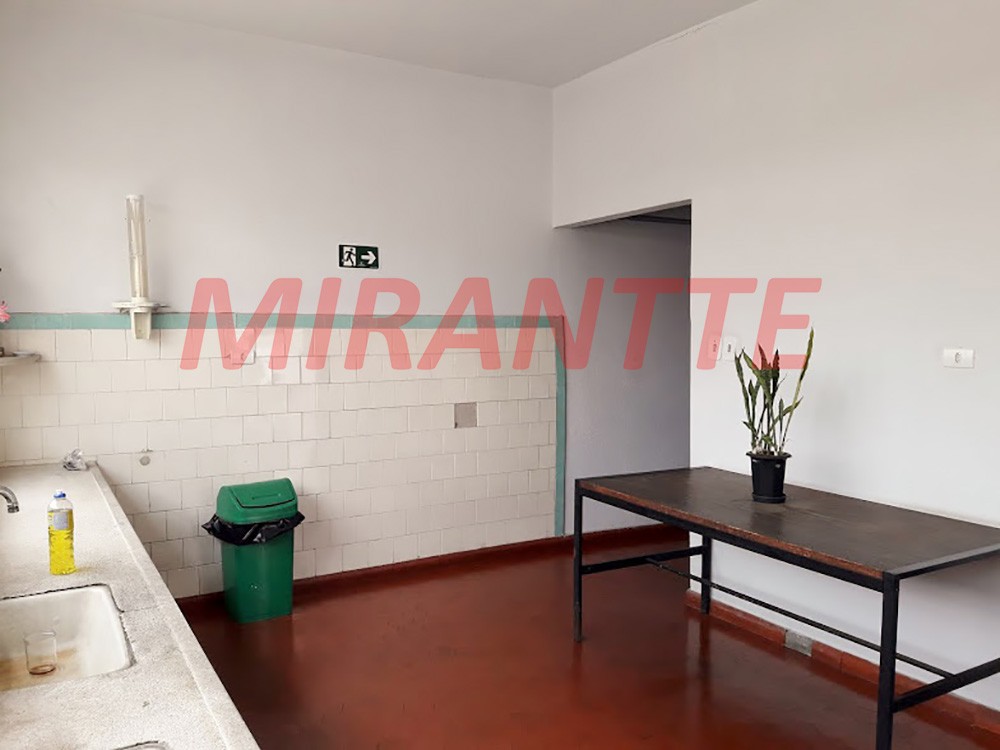 Comercial em Gopouva