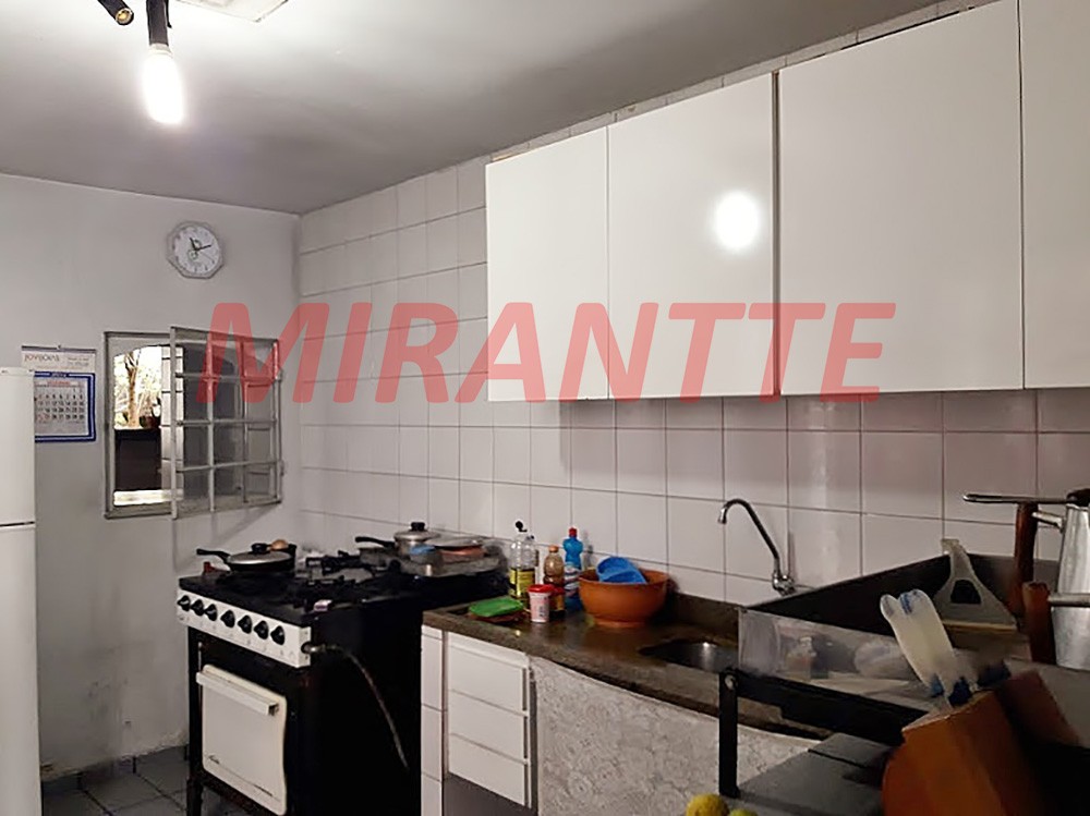 Comercial em Gopouva