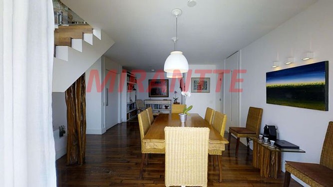 Apartamento de 247m² com 3 quartos em Real Parque