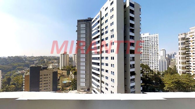 Apartamento de 247m² com 3 quartos em Real Parque