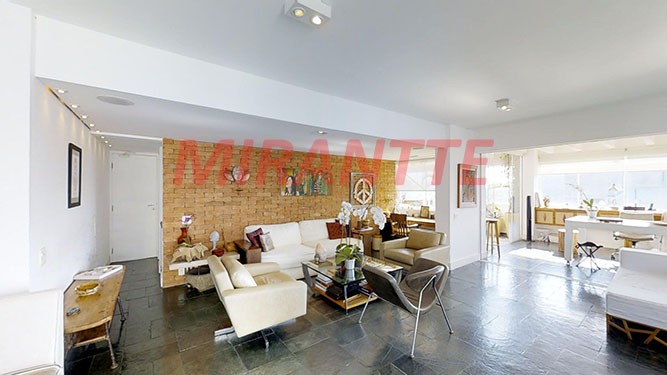 Apartamento de 247m² com 3 quartos em Real Parque