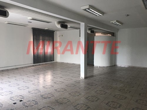 Comercial de 455m² em Horto Florestal