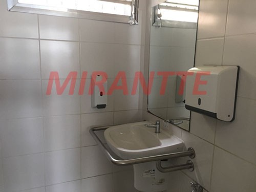 Comercial de 455m² em Horto Florestal