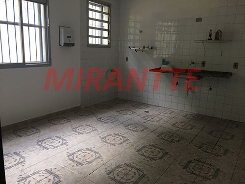 Comercial de 455m² em Horto Florestal
