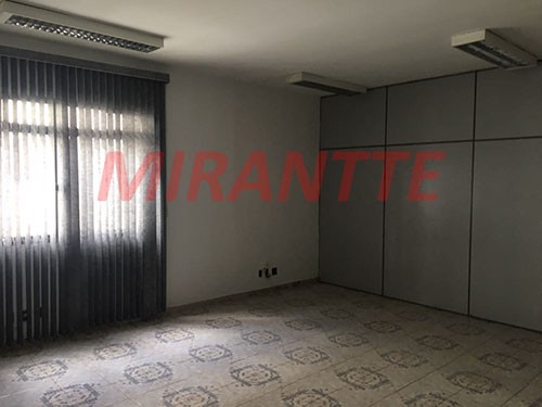 Comercial de 455m² em Horto Florestal