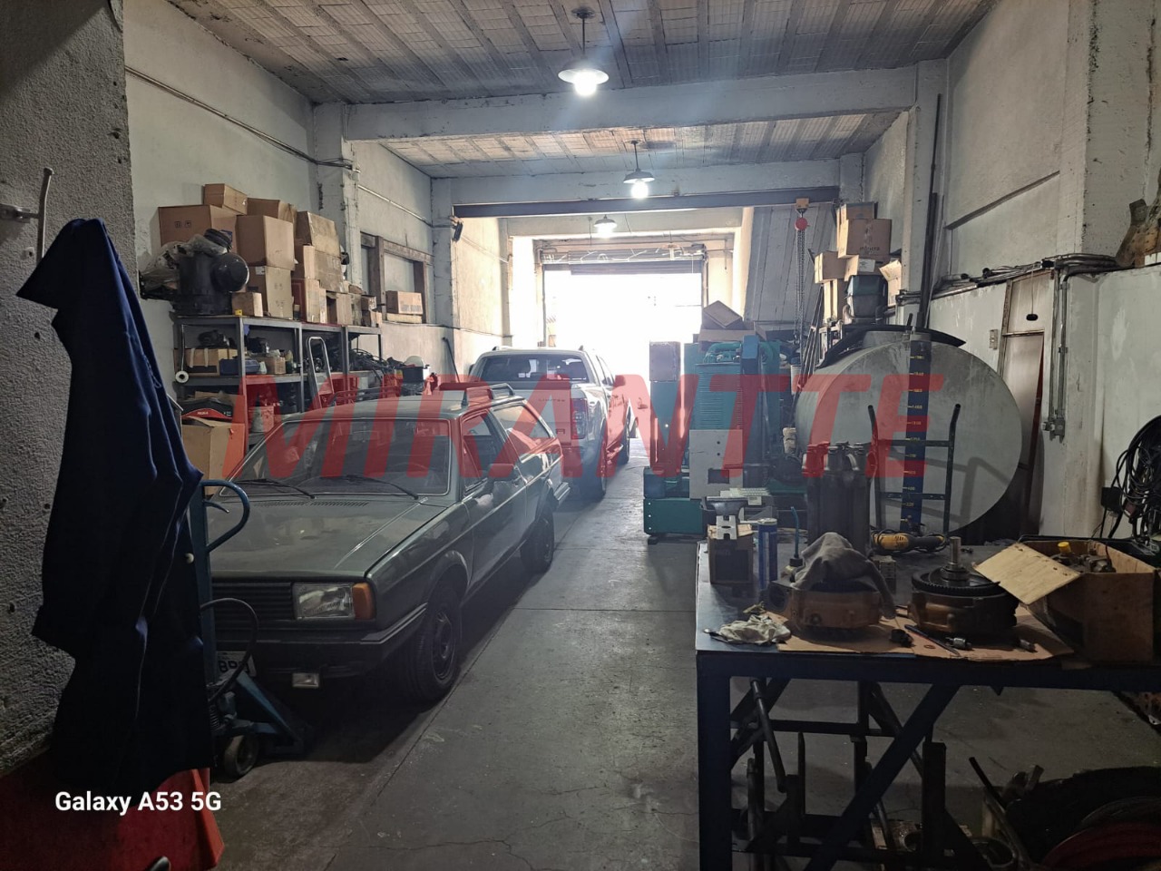 Comercial de 300m² em Casa Verde