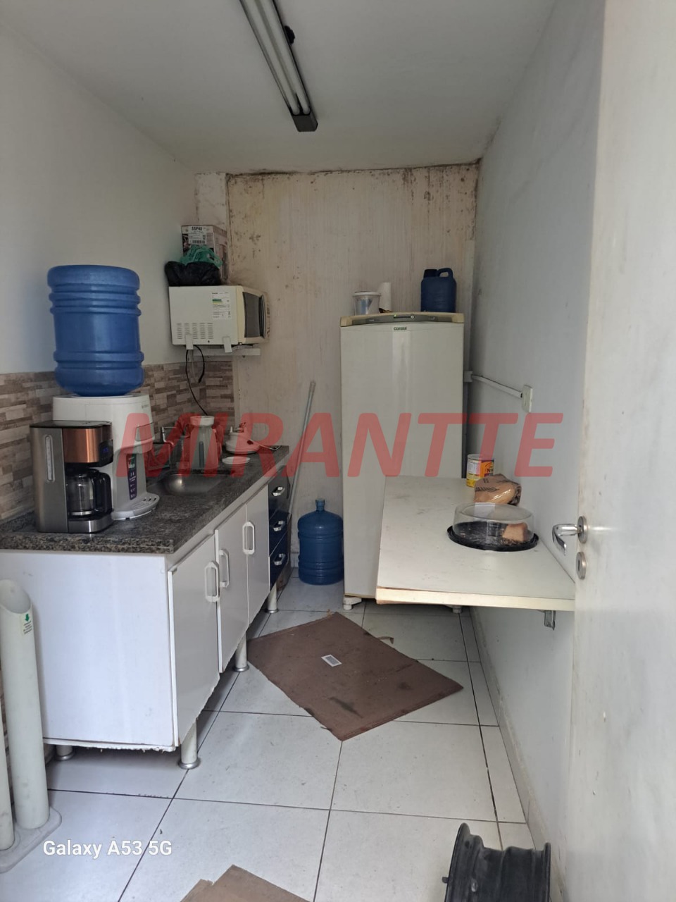 Comercial de 300m² em Casa Verde