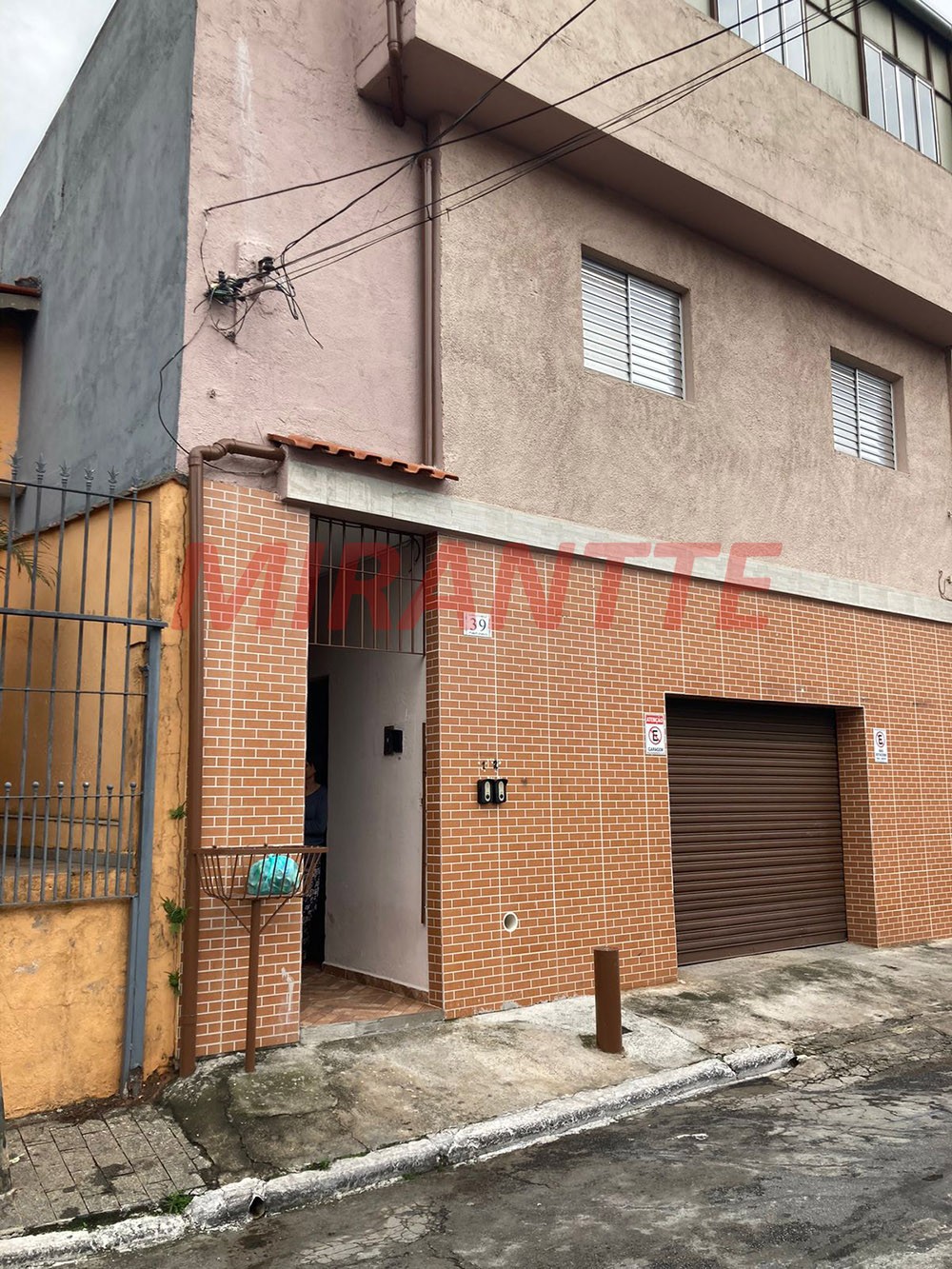 Sobrado de 295m² com 6 quartos em Vila Aurora