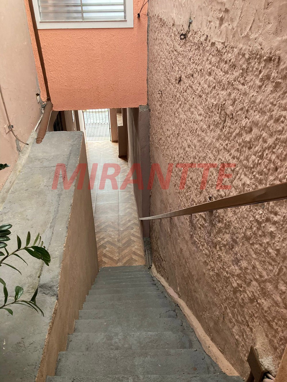 Sobrado de 295m² com 6 quartos em Vila Aurora