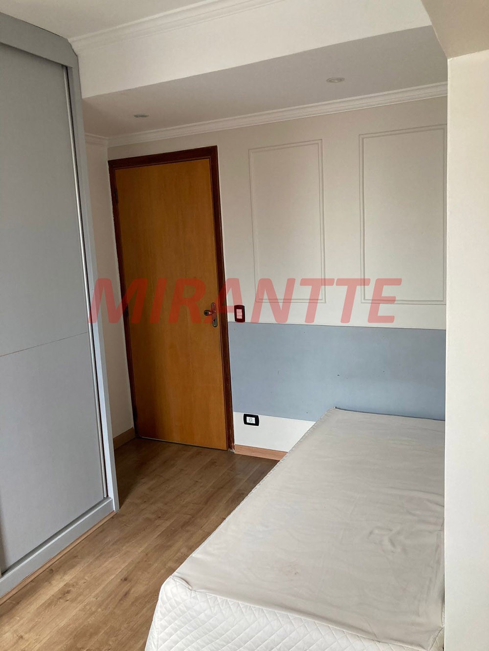 Sobrado de 295m² com 6 quartos em Vila Aurora