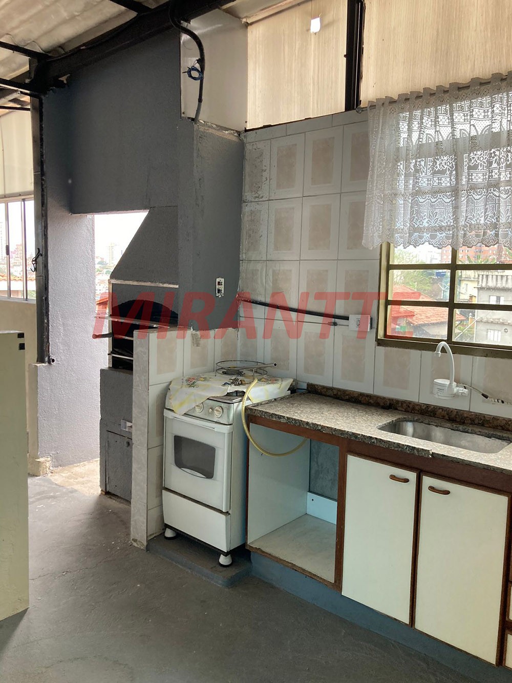 Sobrado de 295m² com 6 quartos em Vila Aurora