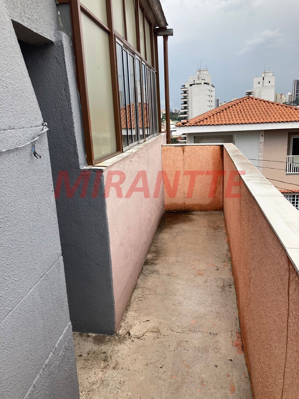 Sobrado de 295m² com 6 quartos em Vila Aurora