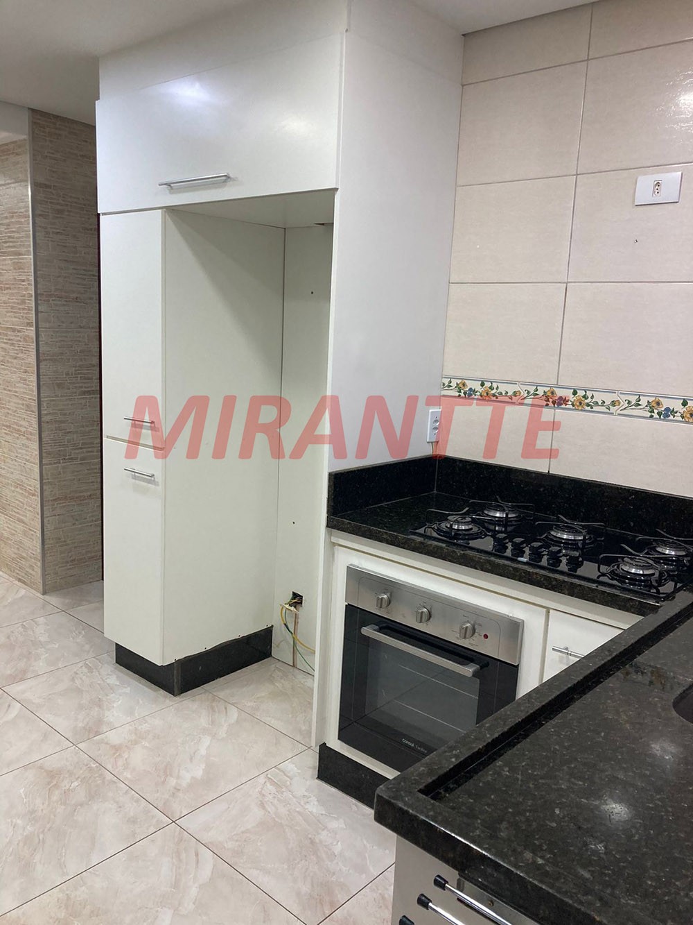 Sobrado de 295m² com 6 quartos em Vila Aurora