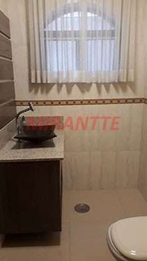 Sobrado de 416m² com 4 quartos em Tremembe