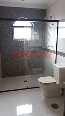 Sobrado de 416m² com 4 quartos em Tremembe