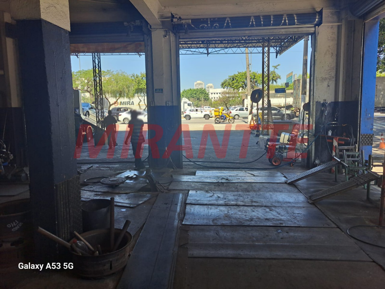 Comercial de 987m² em Casa Verde