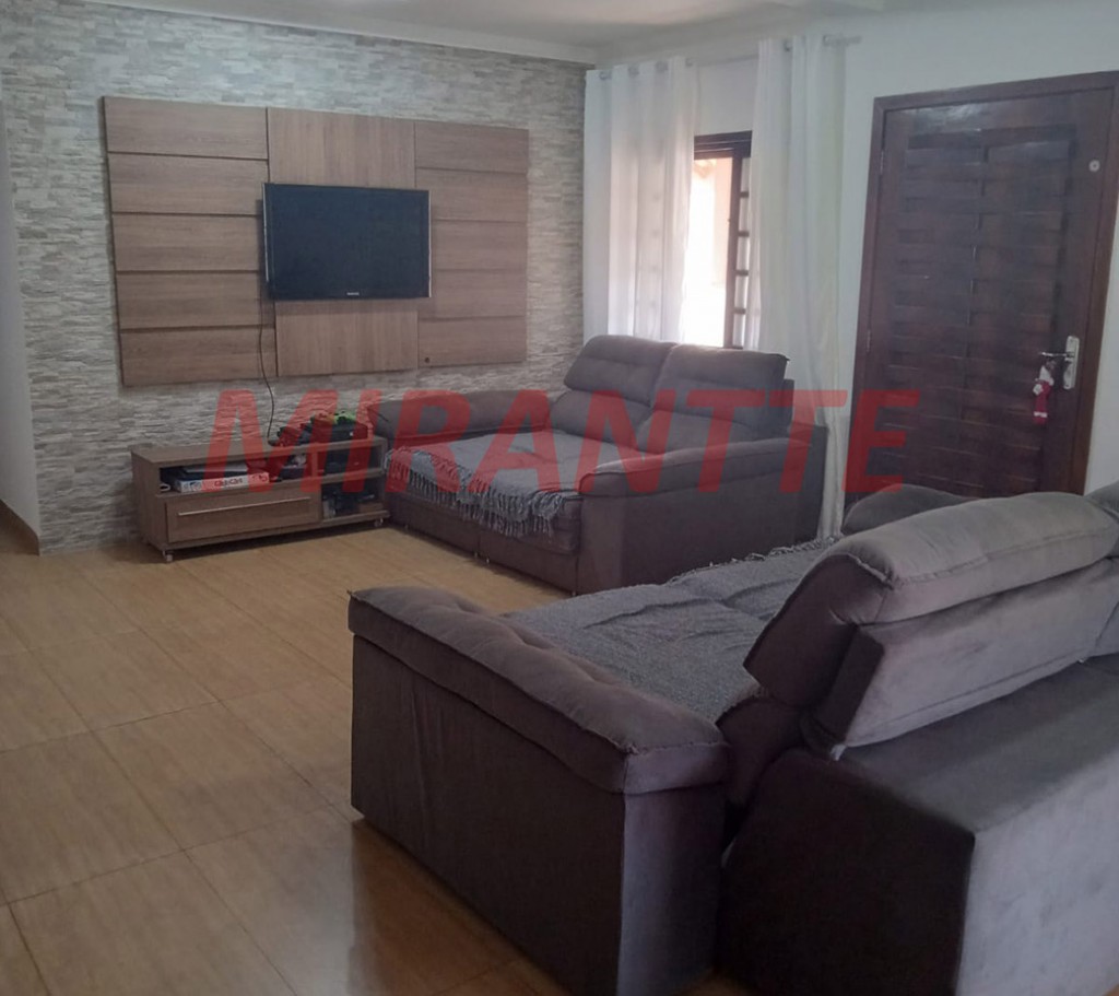 Casa terrea de 288m² com 3 quartos em Centro – Mairiporã