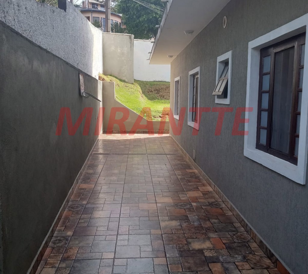 Casa terrea de 288m² com 3 quartos em Centro – Mairiporã