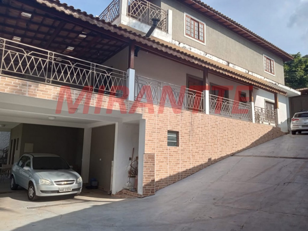 Casa terrea de 288m² com 3 quartos em Centro – Mairiporã