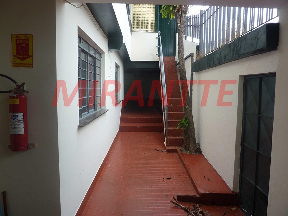 Comercial de 236m² em Penha