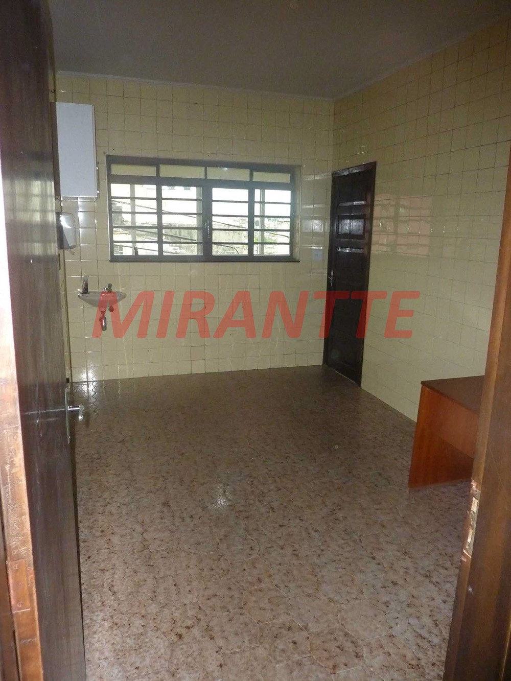 Comercial de 236m² em Penha