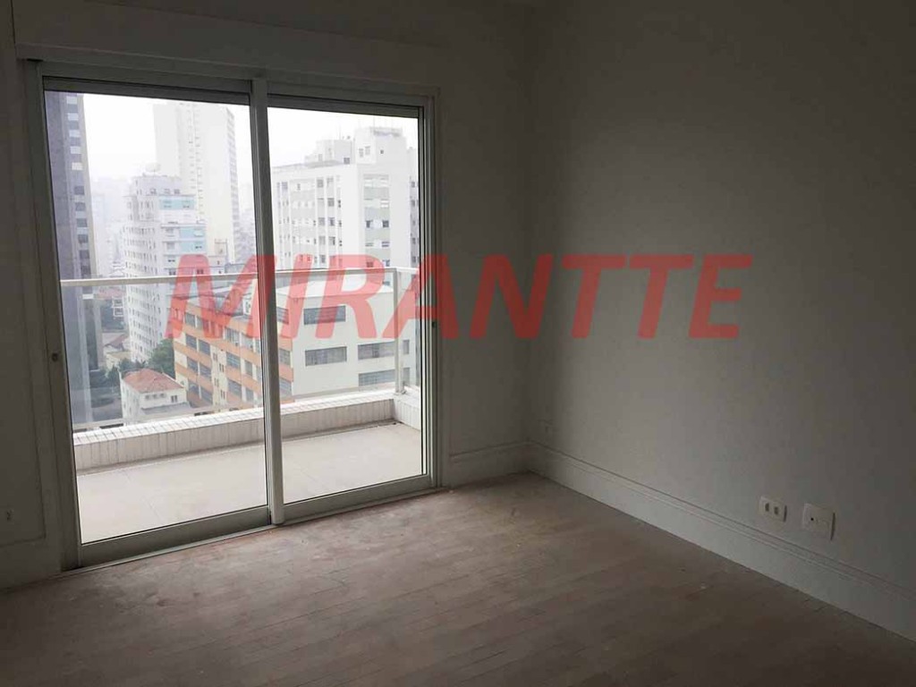 Apartamento de 270m² com 4 quartos em Higienópolis