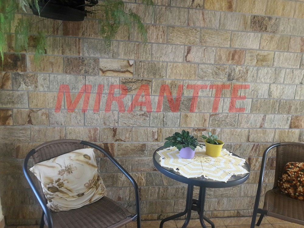 Sobrado de 206m² com 3 quartos em Parque Vitória