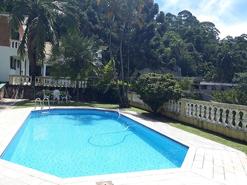 Casa terrea de 390m² com 5 quartos em Serra da Cantareira