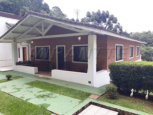 Casa terrea de 390m² com 5 quartos em Serra da Cantareira