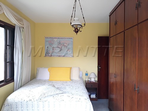 Casa terrea de 390m² com 5 quartos em Serra da Cantareira