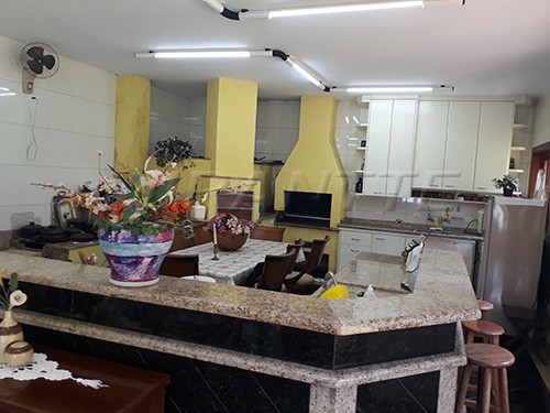 Casa terrea de 390m² com 5 quartos em Serra da Cantareira
